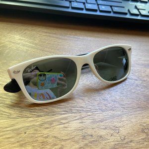 White / Black Authentic Ray-Ban's With Case